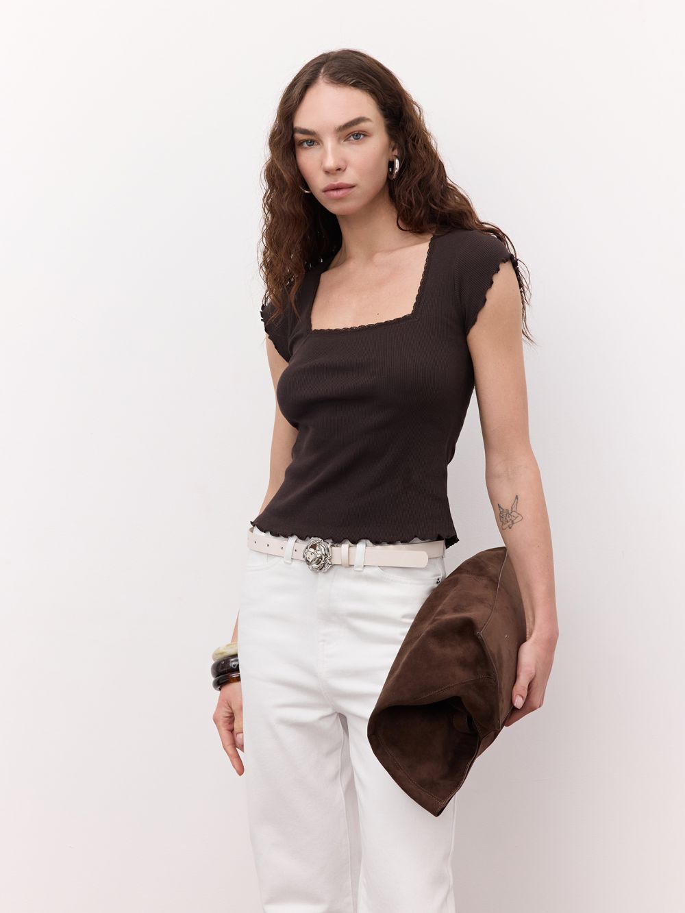 טי שירט ריב עם גימורי תחרה