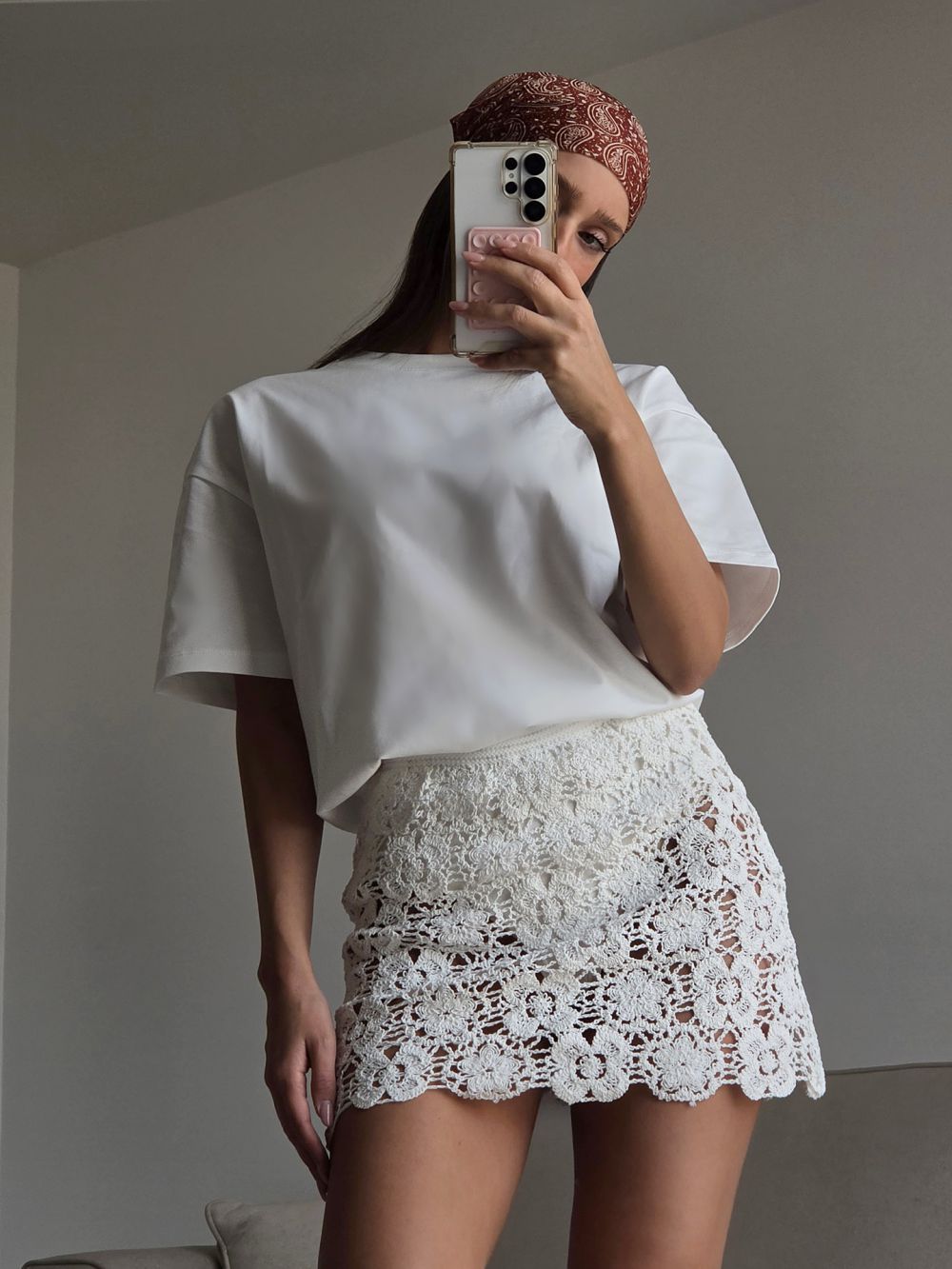 טי שירט בשילוב צעיף