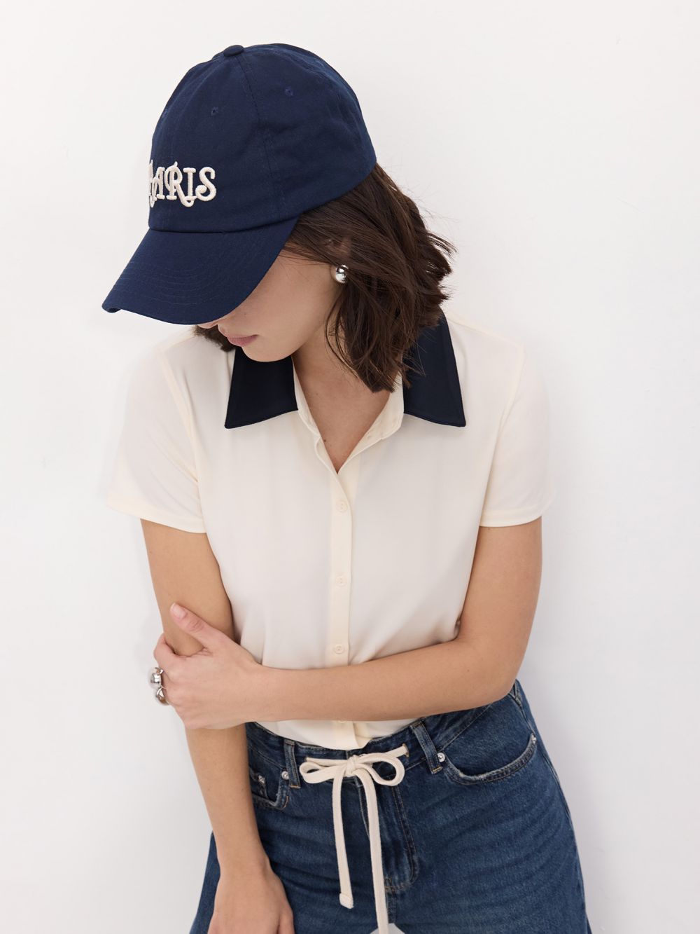 טי-שירט מכופתרת