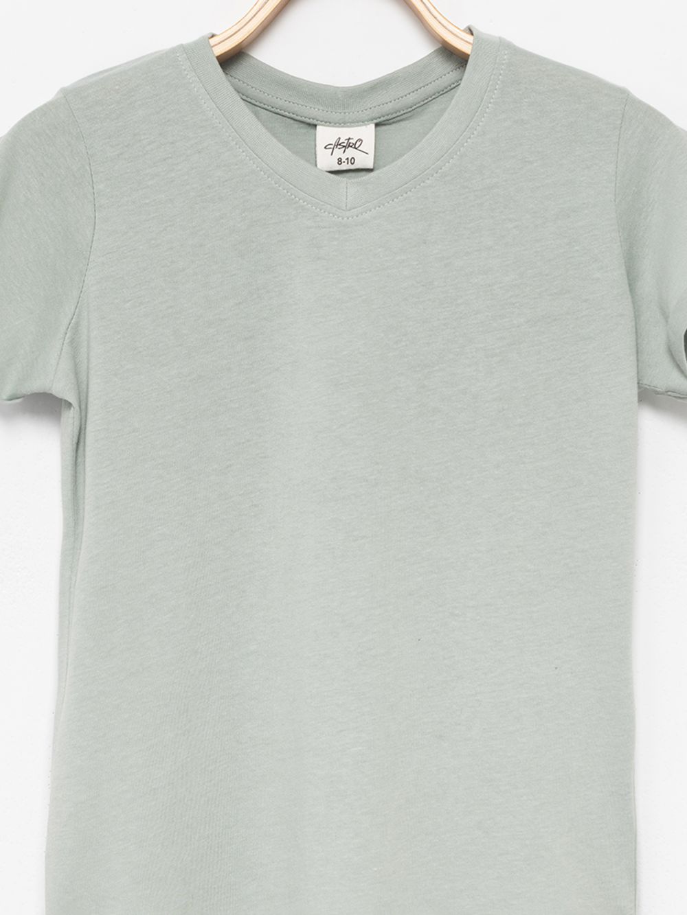 חולצה V שרוול קצר