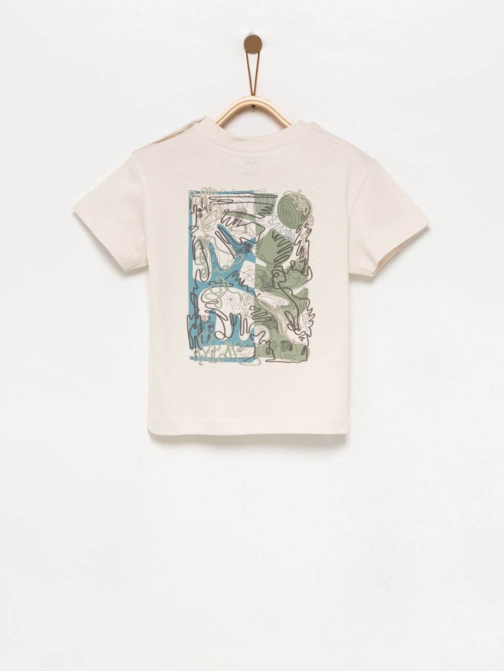 טישרט מודפסת עם רקמה