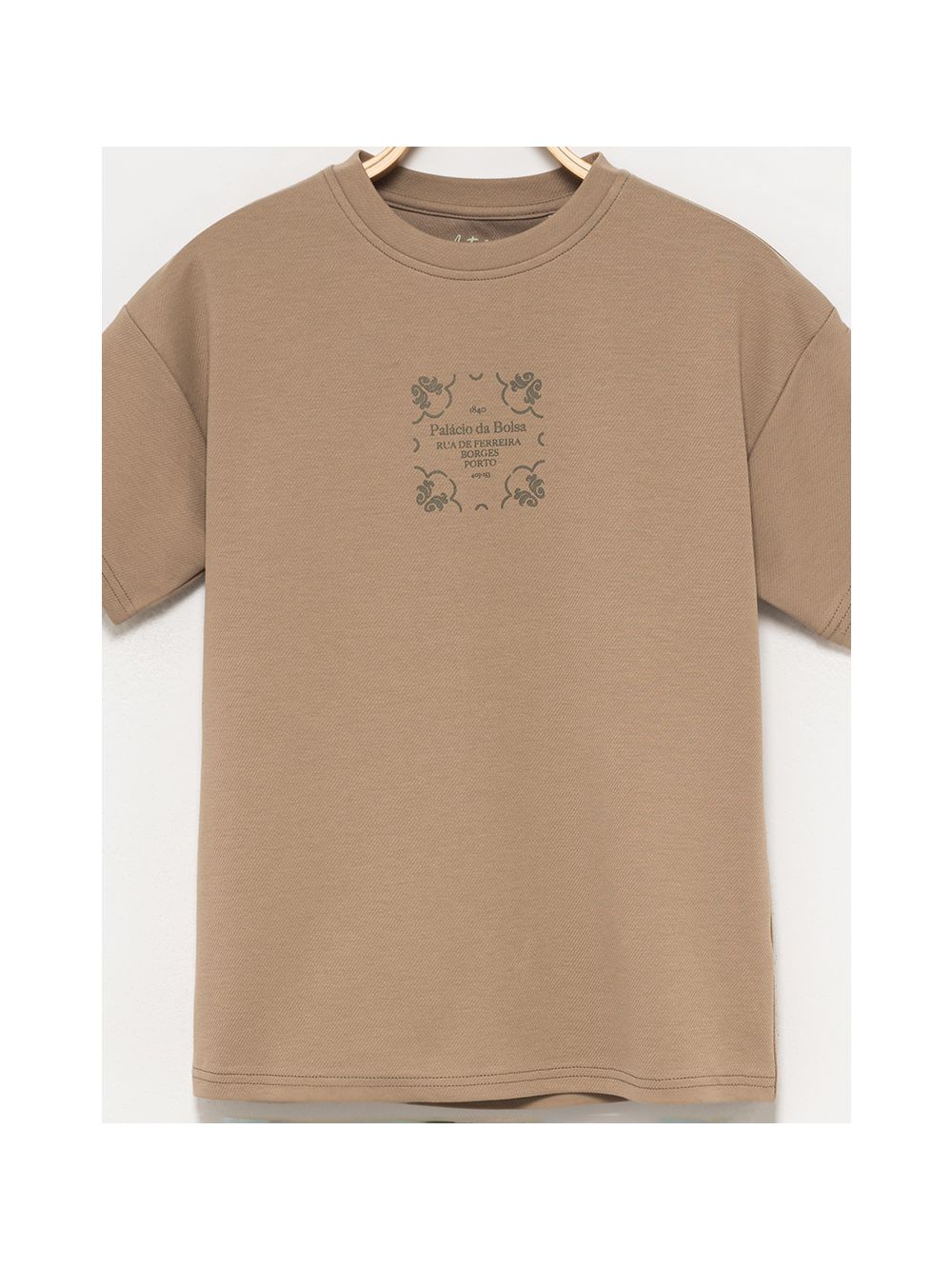 טי-שירט טקסטורה מודפסת