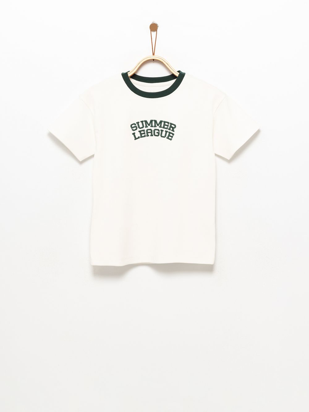 חולצת טי עם דפוס