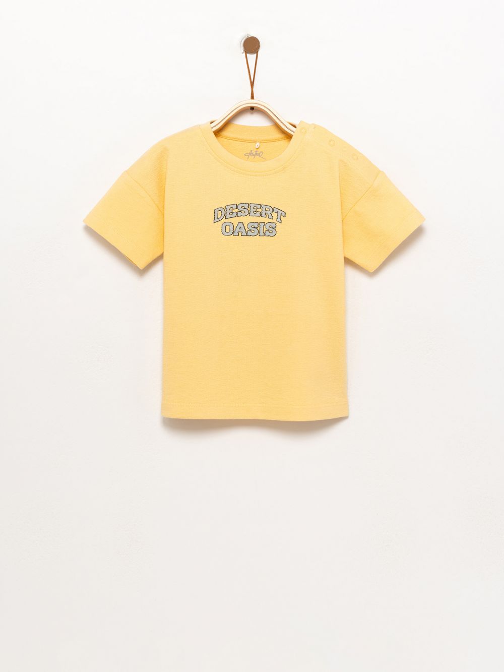 טי שירט עם טקסטורה