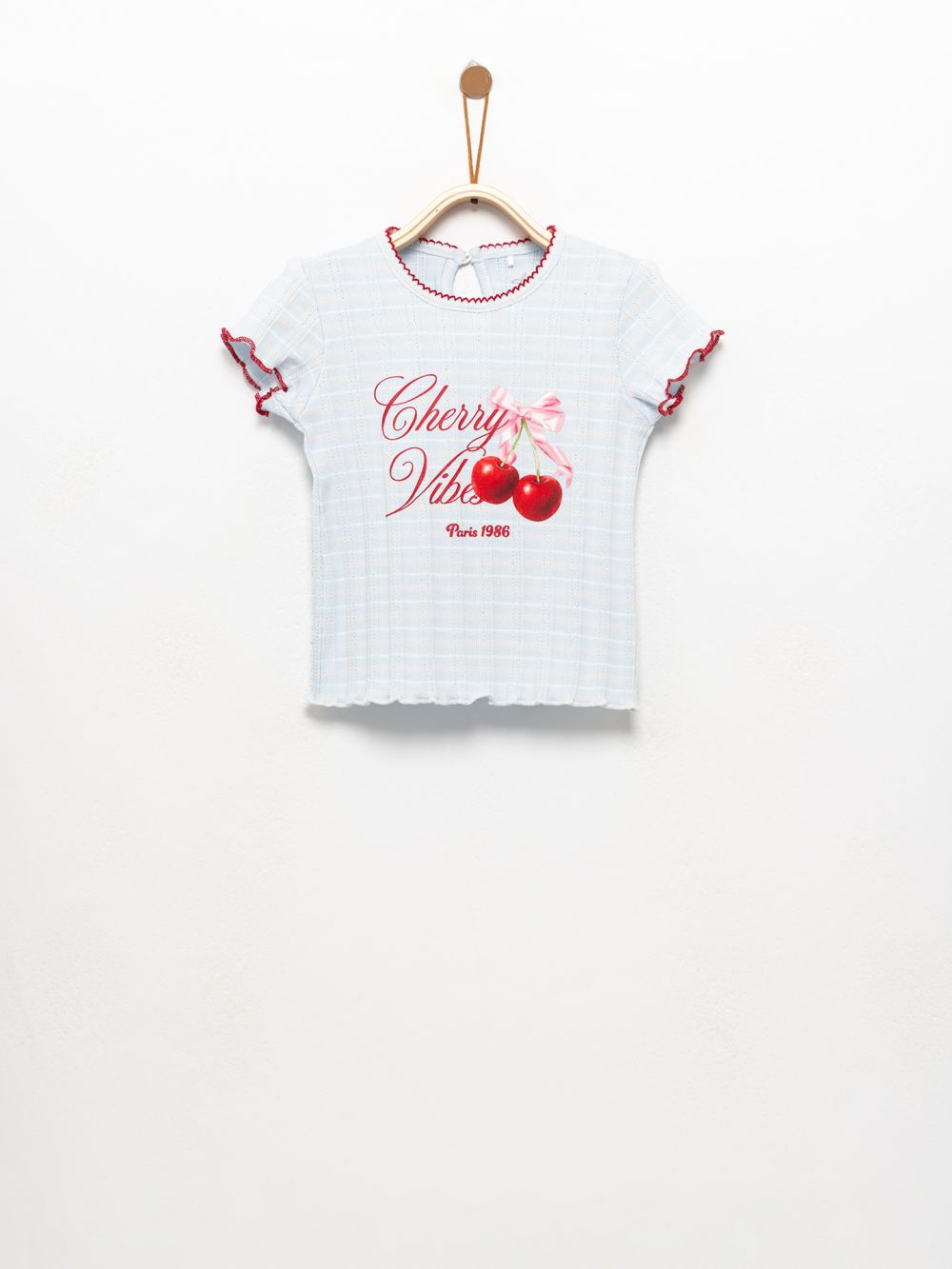 טישירט שרוול קצר