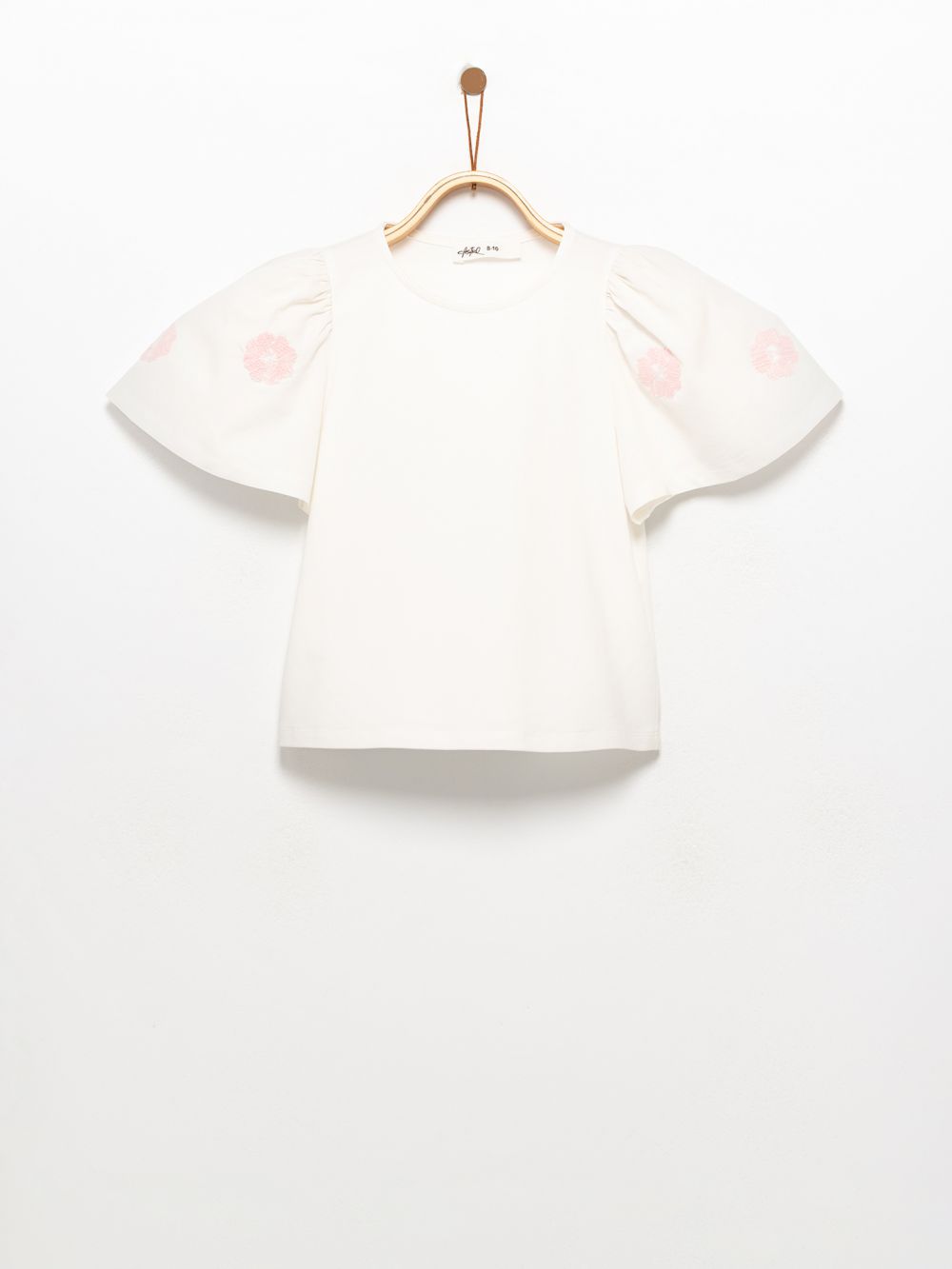 חולצת טי עם שרוולי קרושה