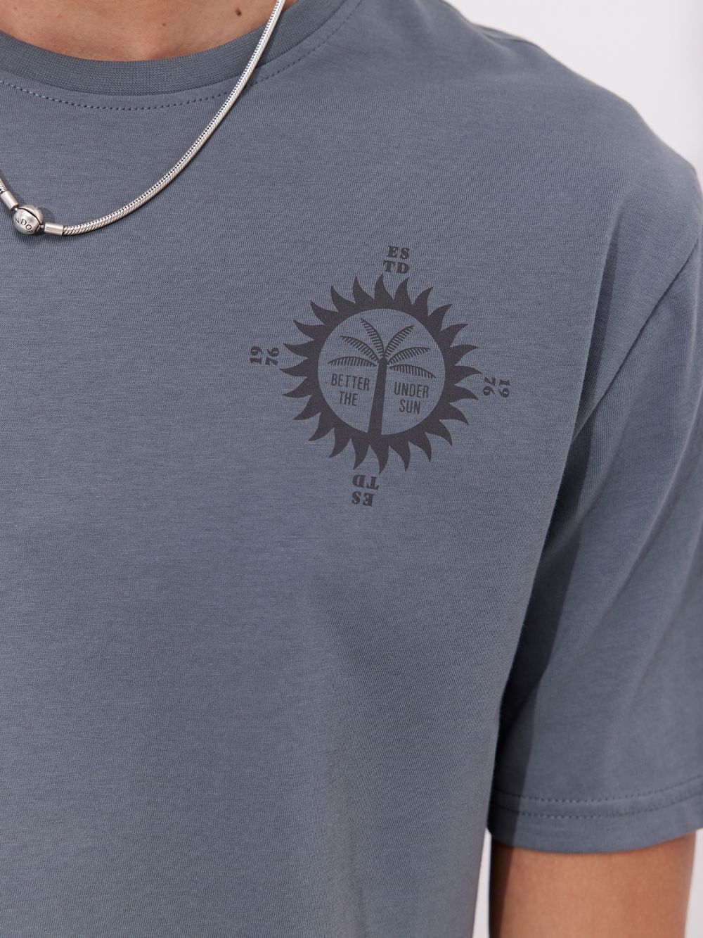 טי שירט מודפסת