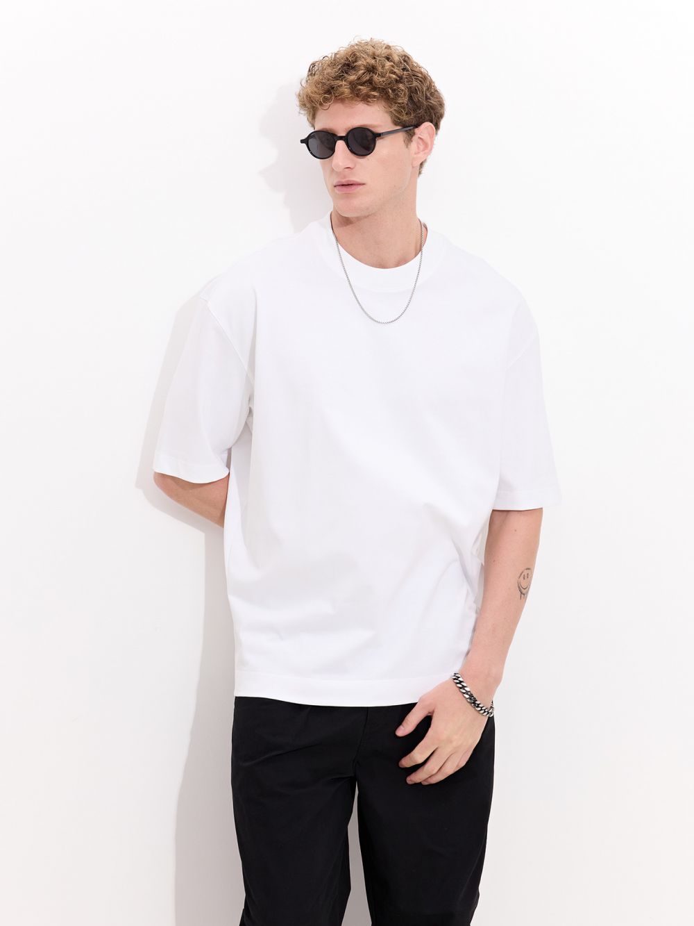 טי-שירט רחבה