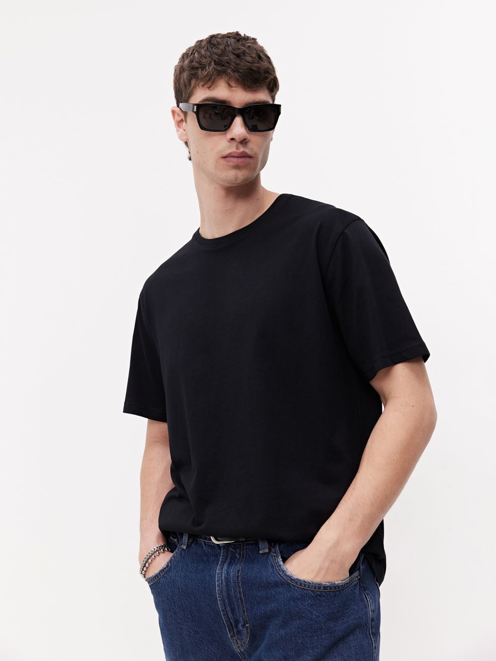 טי שירט בייסיק שרוול קצר עם צווארון עגול