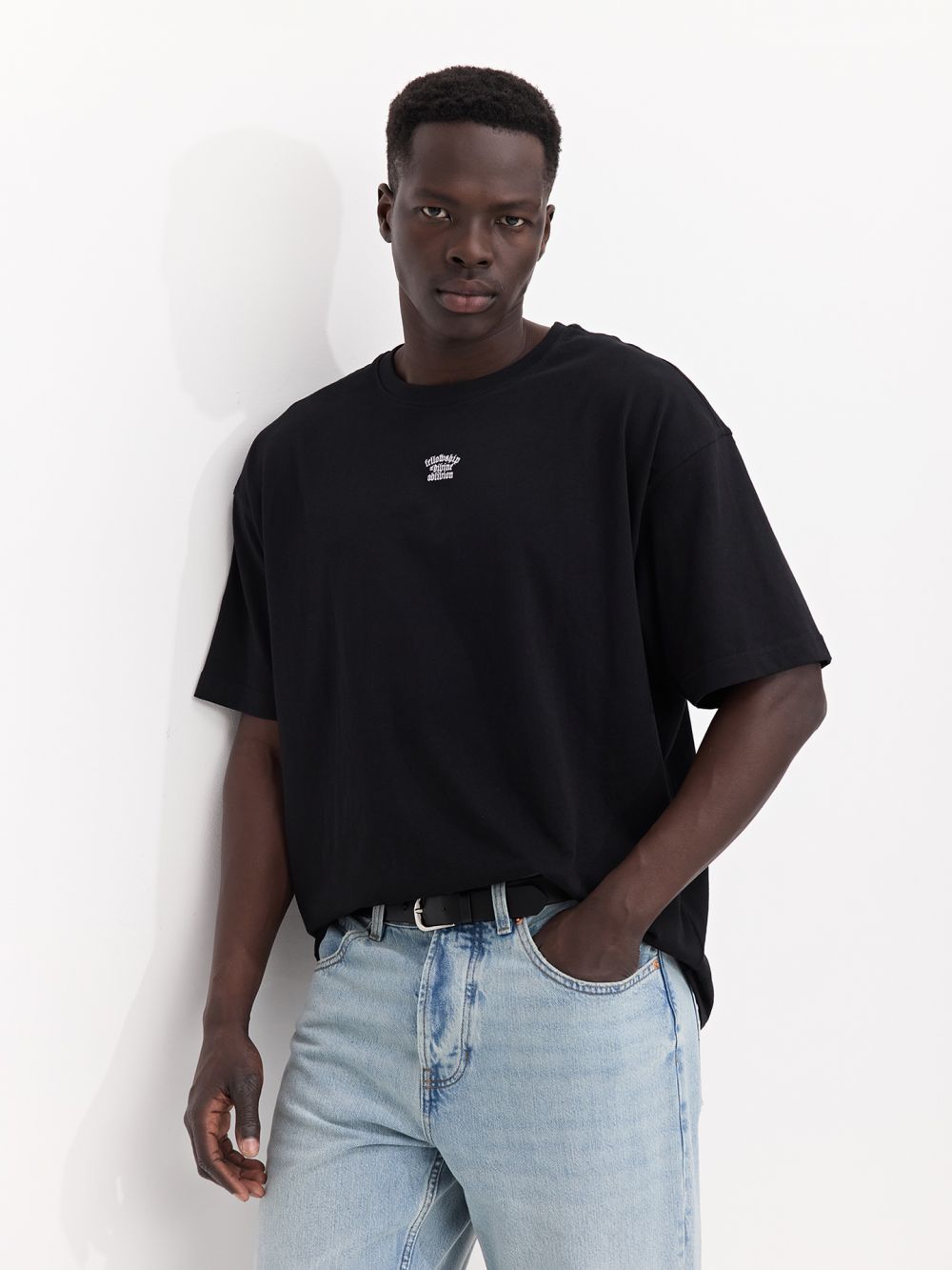 טי-שירט אוברסייז עם הדפס