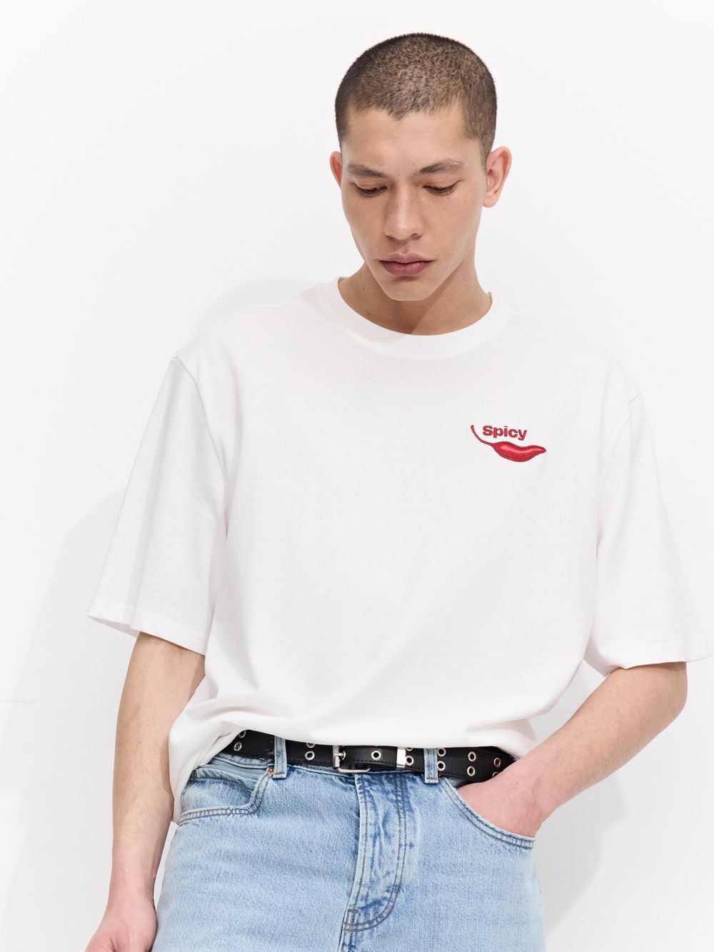 טי-שירט עם רקמה