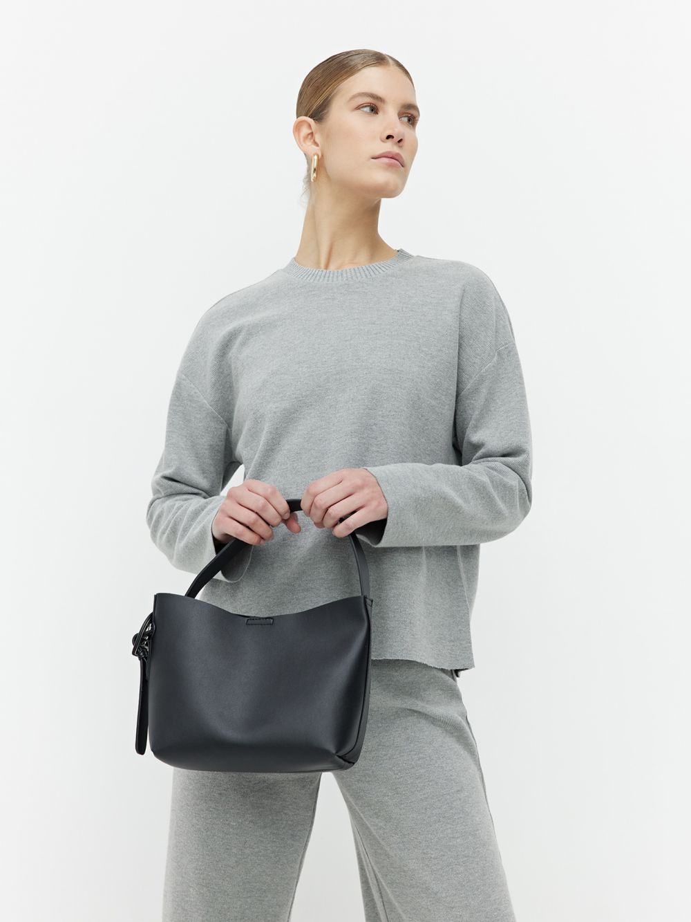 סווטשירט מבד סריג רך