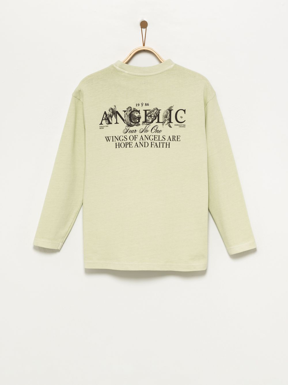 טי שירט דפוס ורקמה