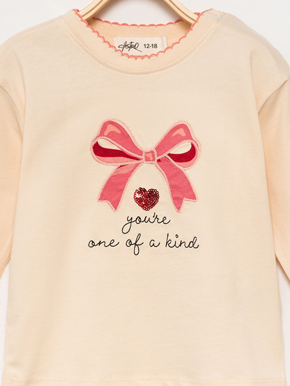 טי-שירט ארוכה עם הדפס