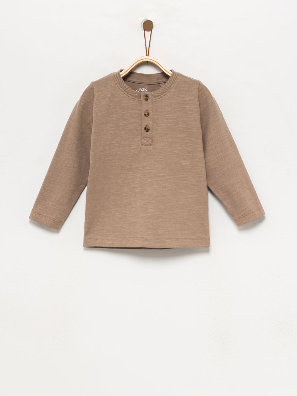 טי-שירט כפתורים ארוכה