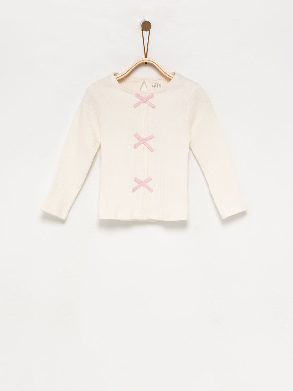 חולצה עם פפיונים