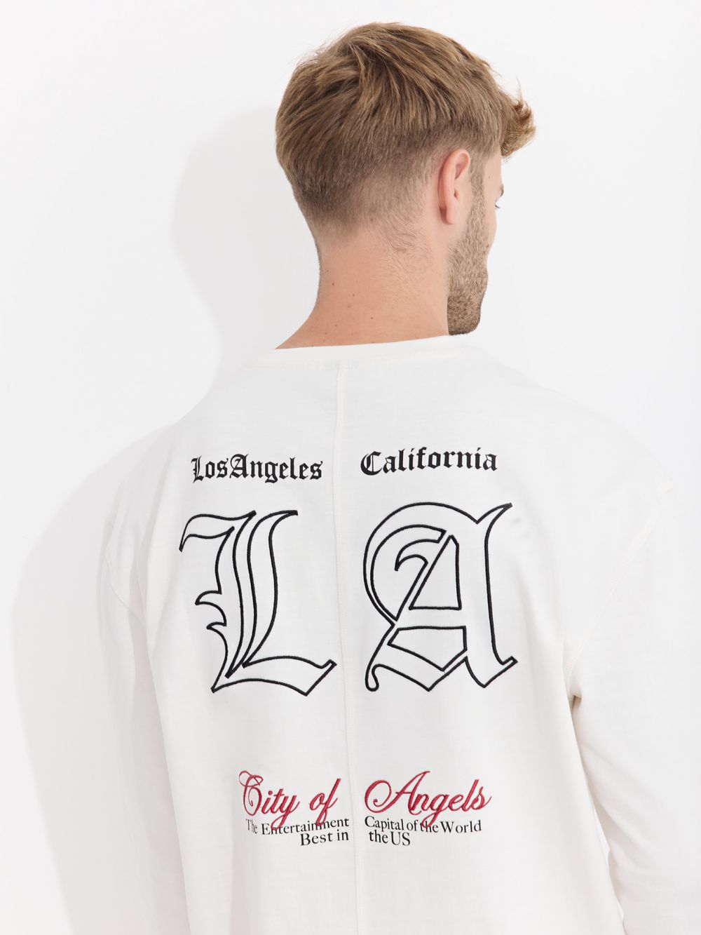 טי-שירט ארוכה עם כיתוב