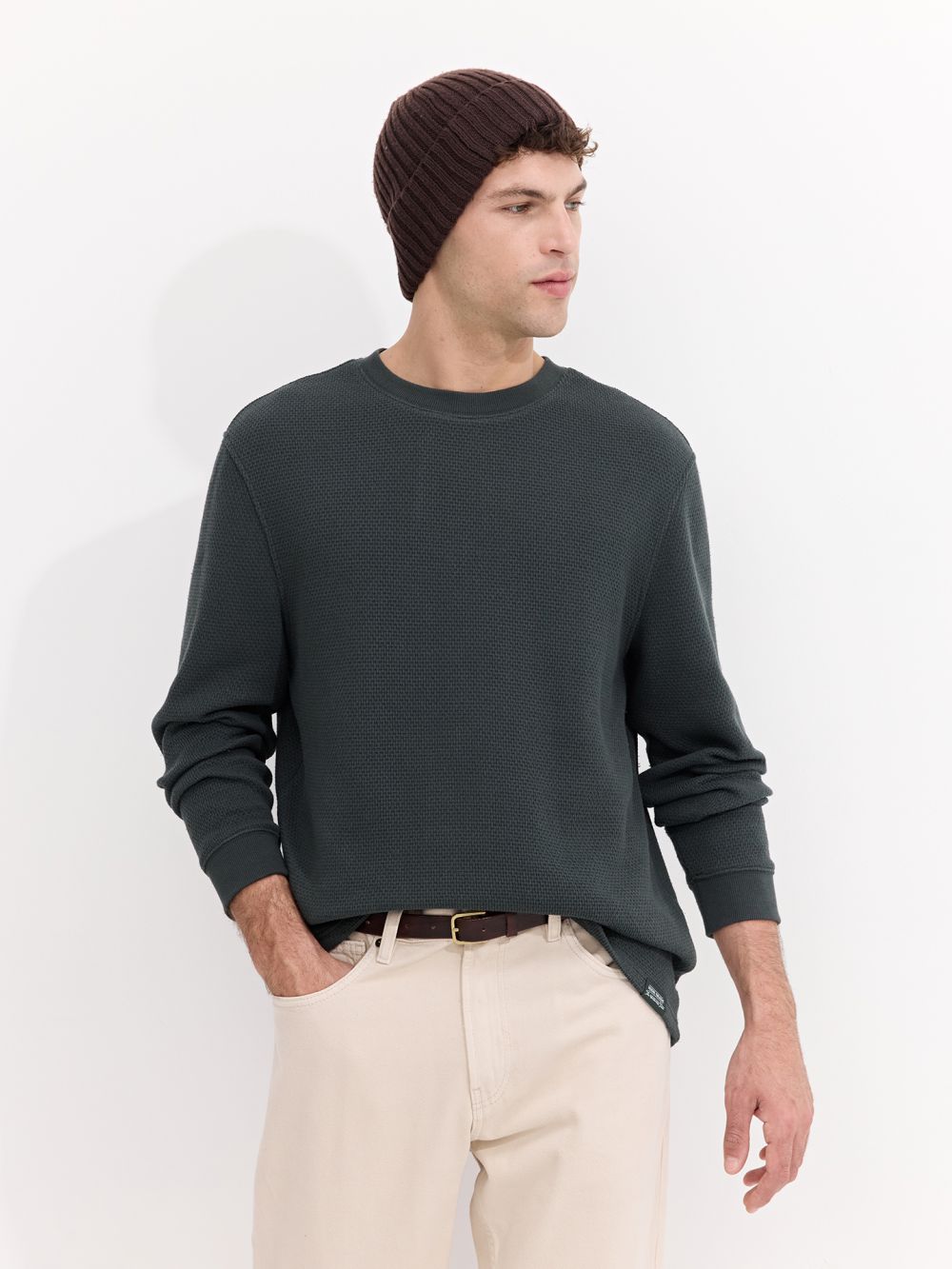 טי שירט שרוול ארוך עם טקסטורה