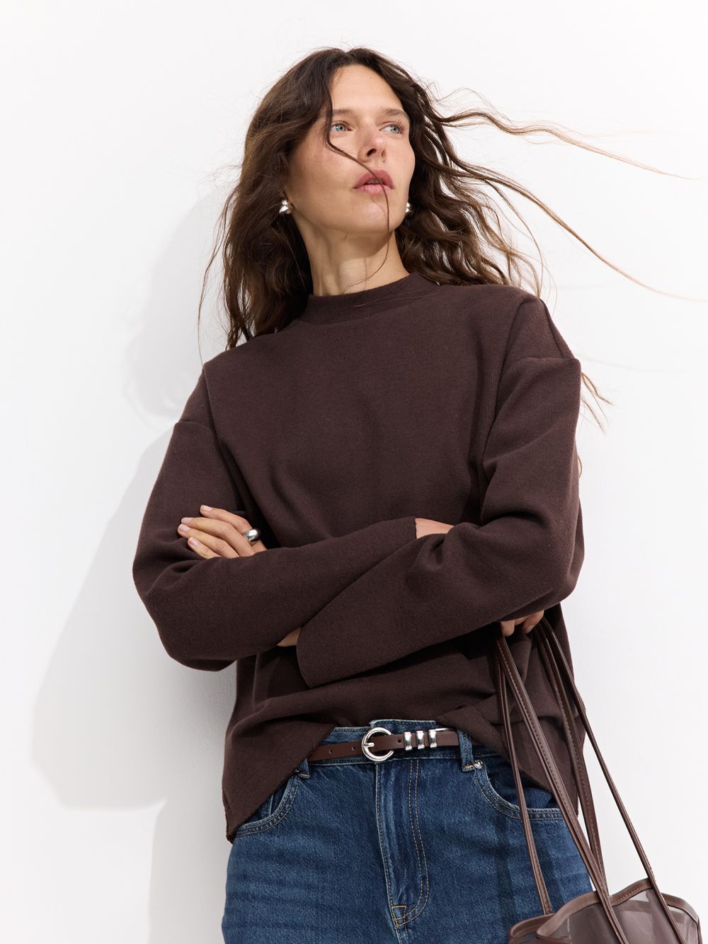 סווטשירט קל עם גולף בטקסטורה