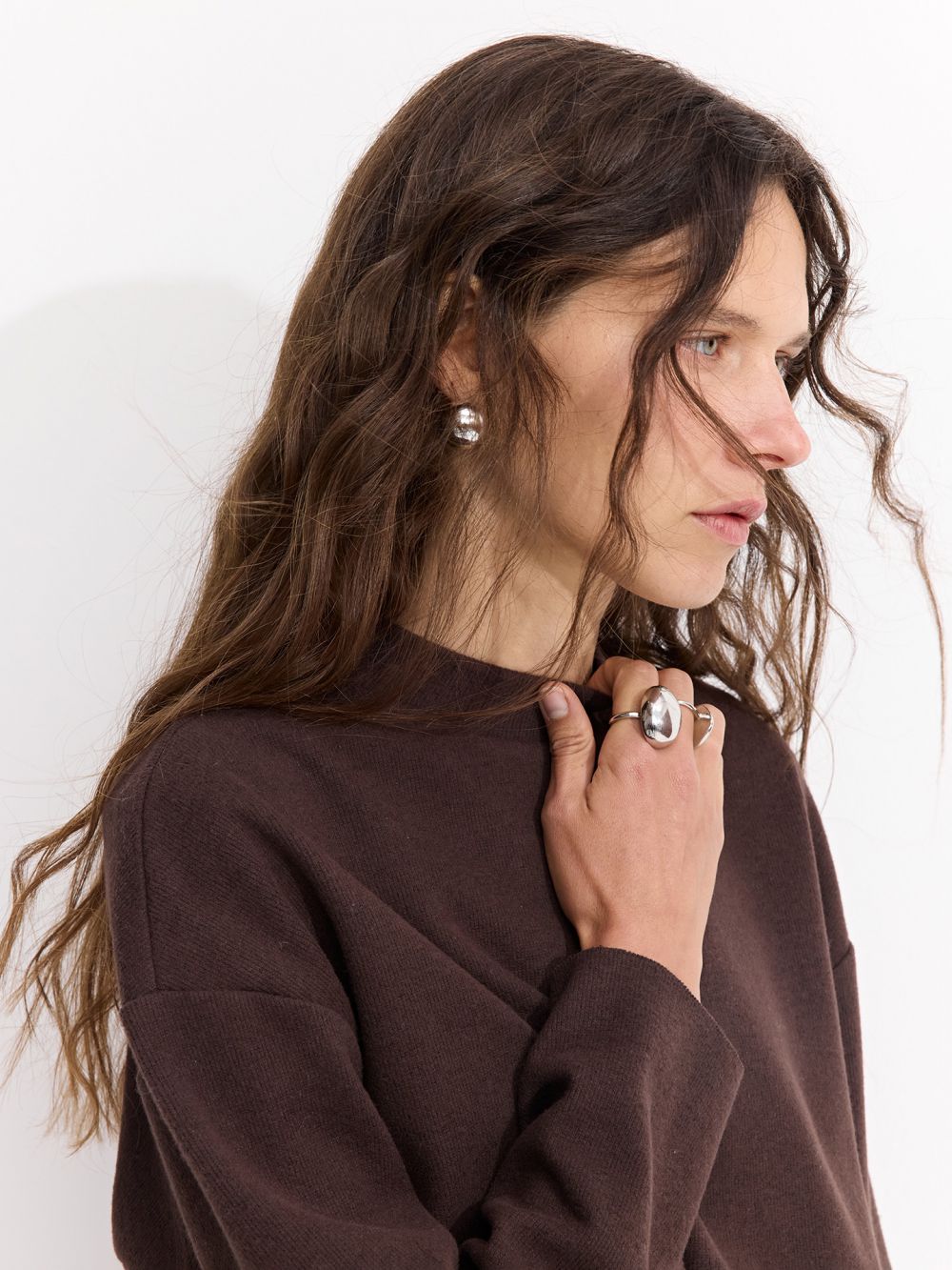 סווטשירט קל עם גולף בטקסטורה