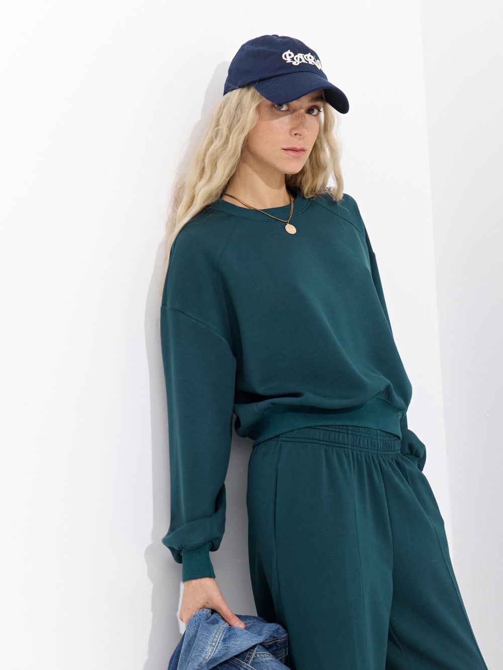 סווטשירט אינטרלוק קרופ