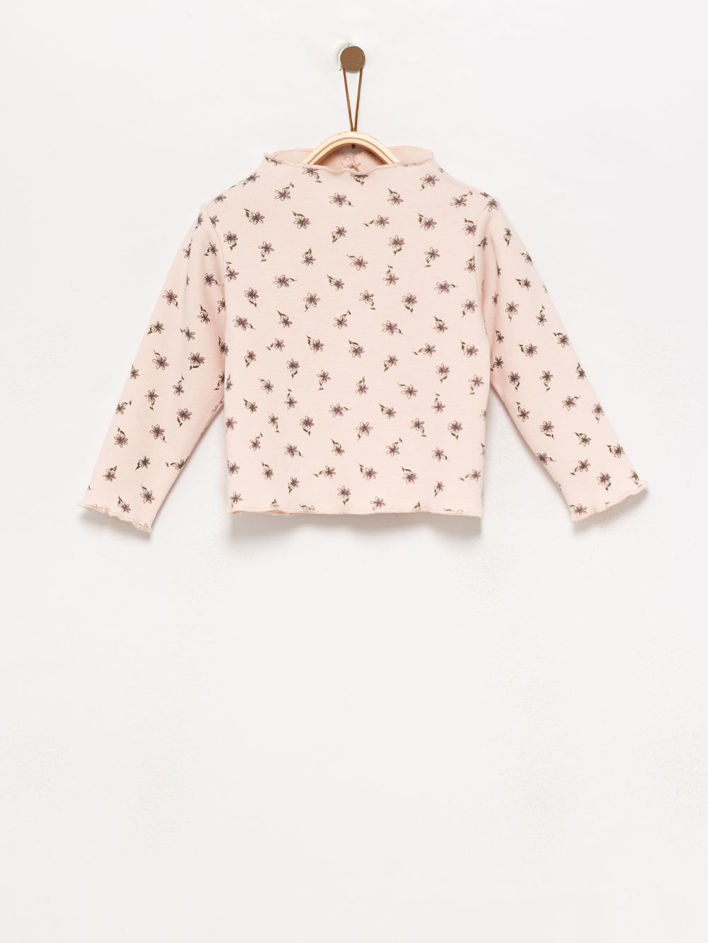 סווטשירט עם סיומת גלית