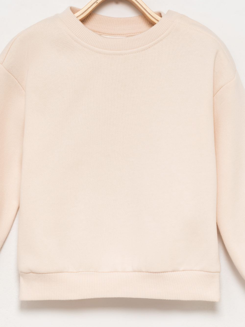 סווטשירט עם רקמה פרחונית