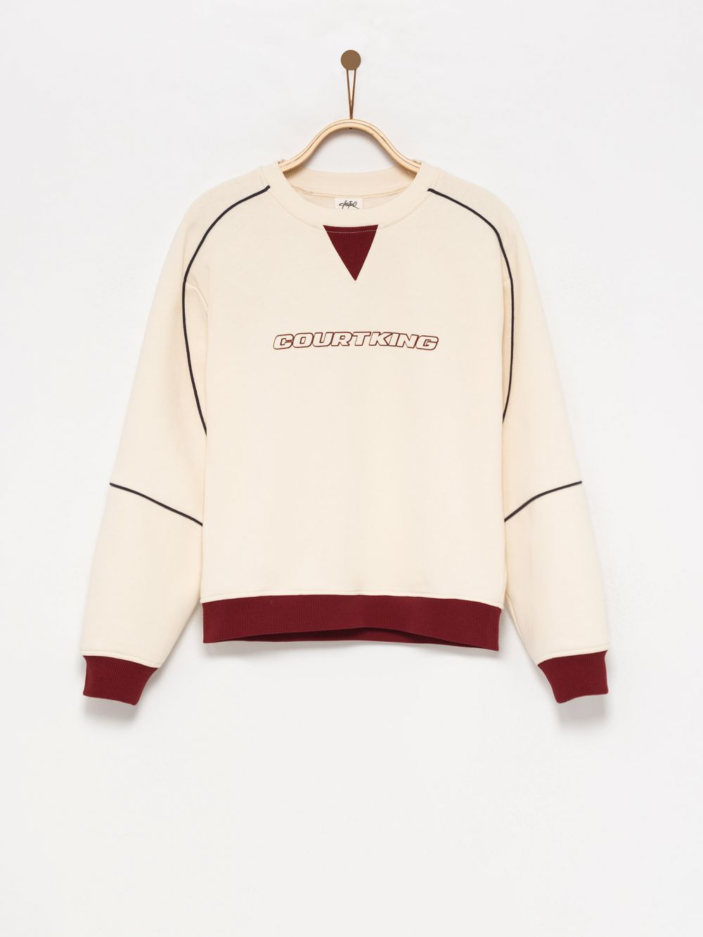 סווטשירט עם כיתוב