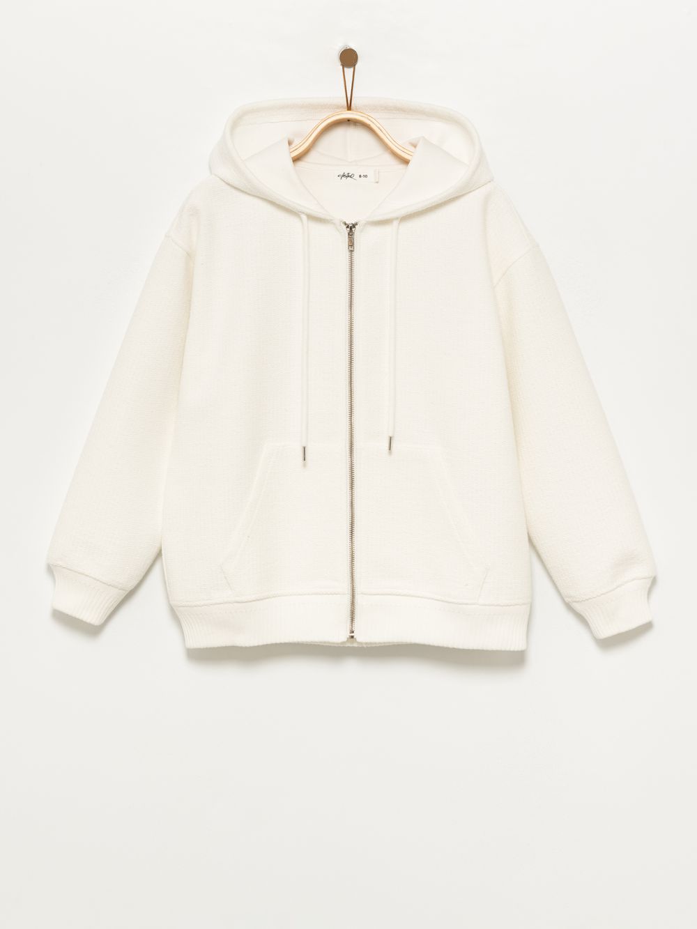 קפוצון עם רוכסן וטקסטורה