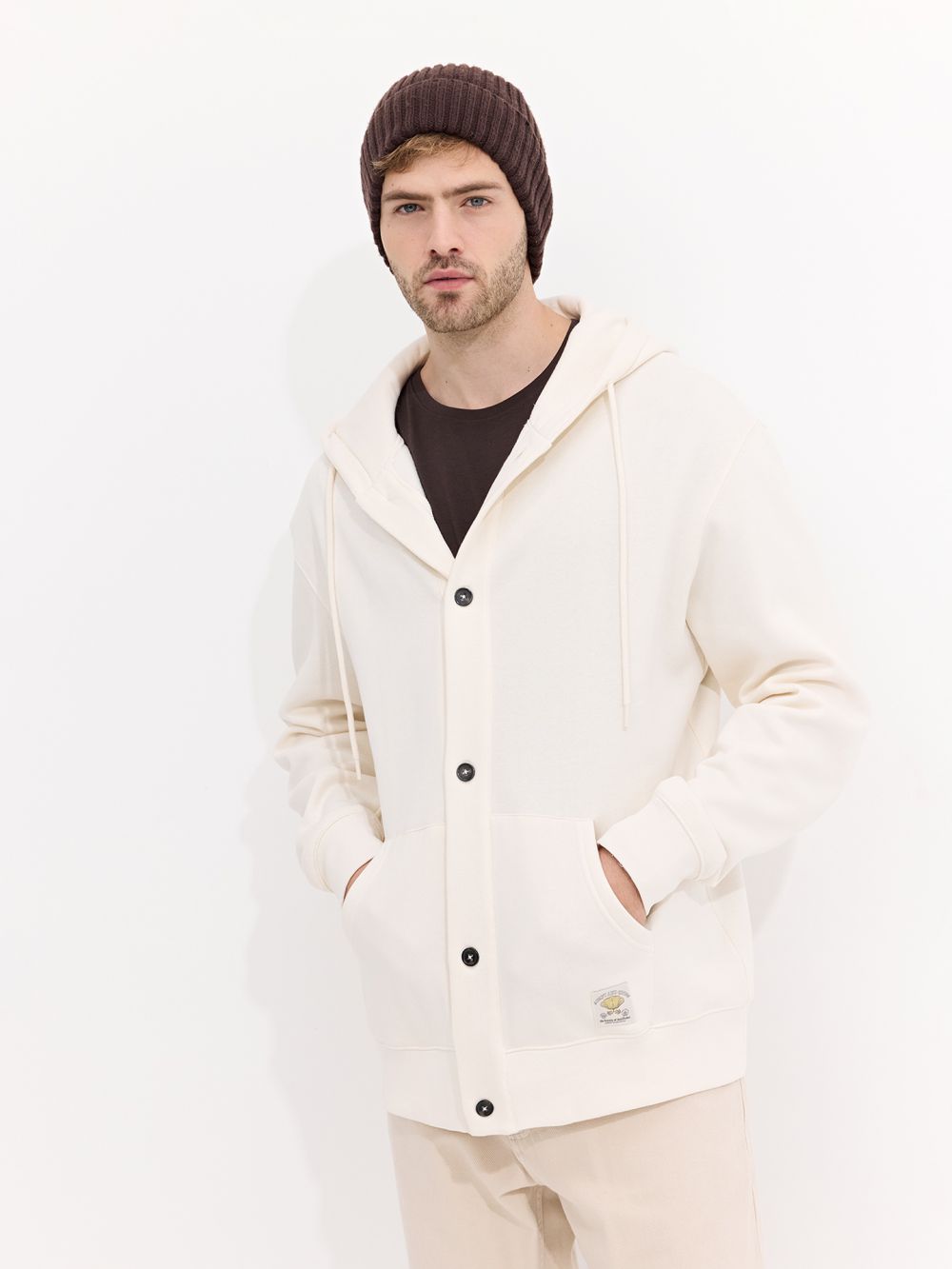 קפוצ’ון קרדיגן עם כפתורים