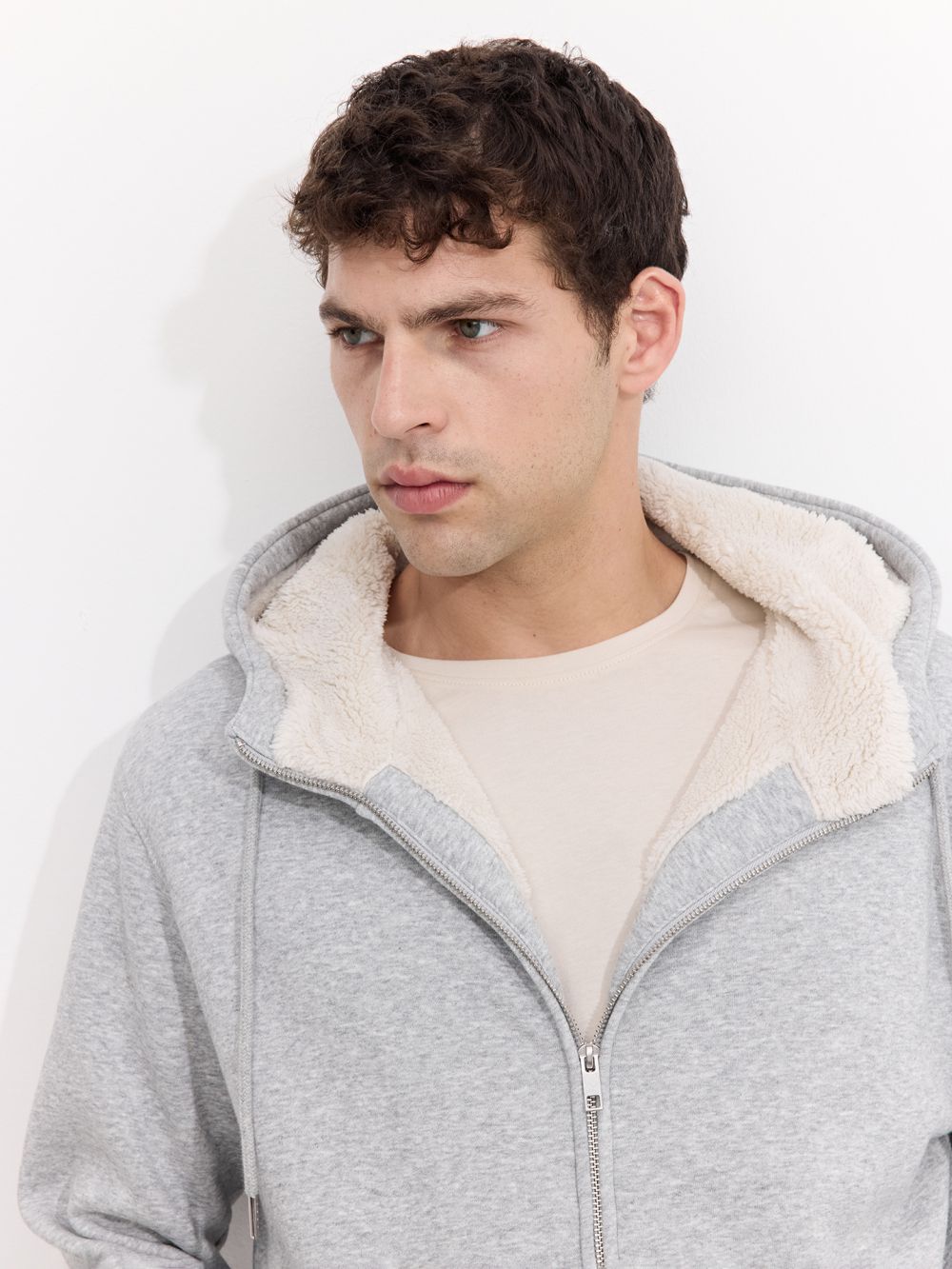 קפוצ’ון עם בטנה פרוותית