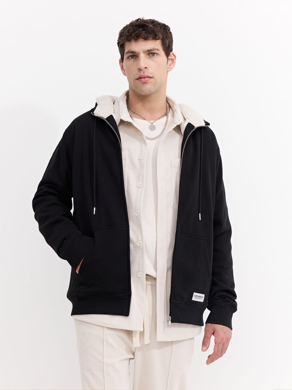 קפוצ’ון עם בטנה פרוותית