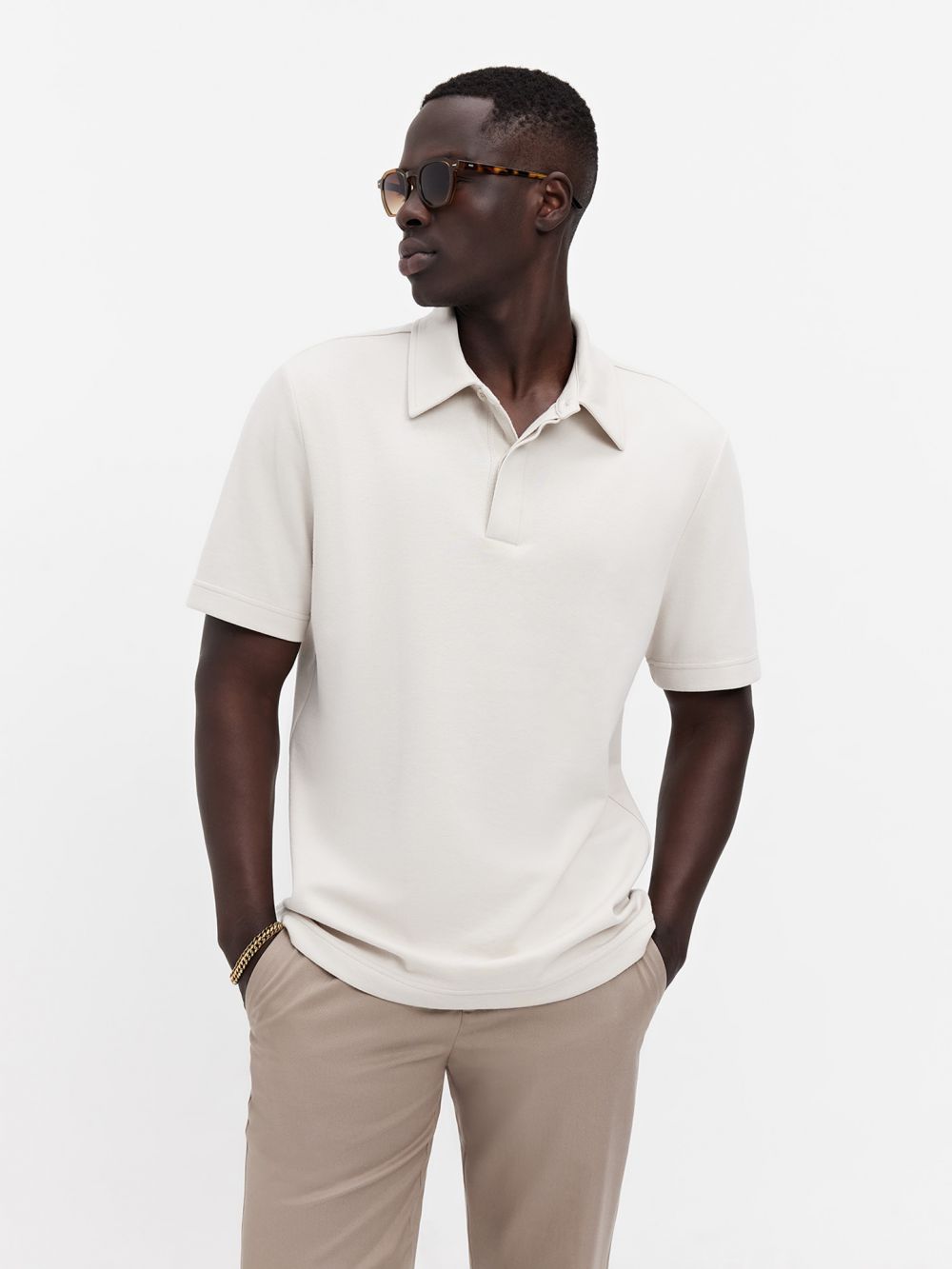 פולו עם כפתרה נסתרת