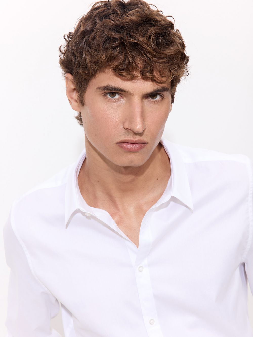 חולצה מכופתרת SLIM FIT