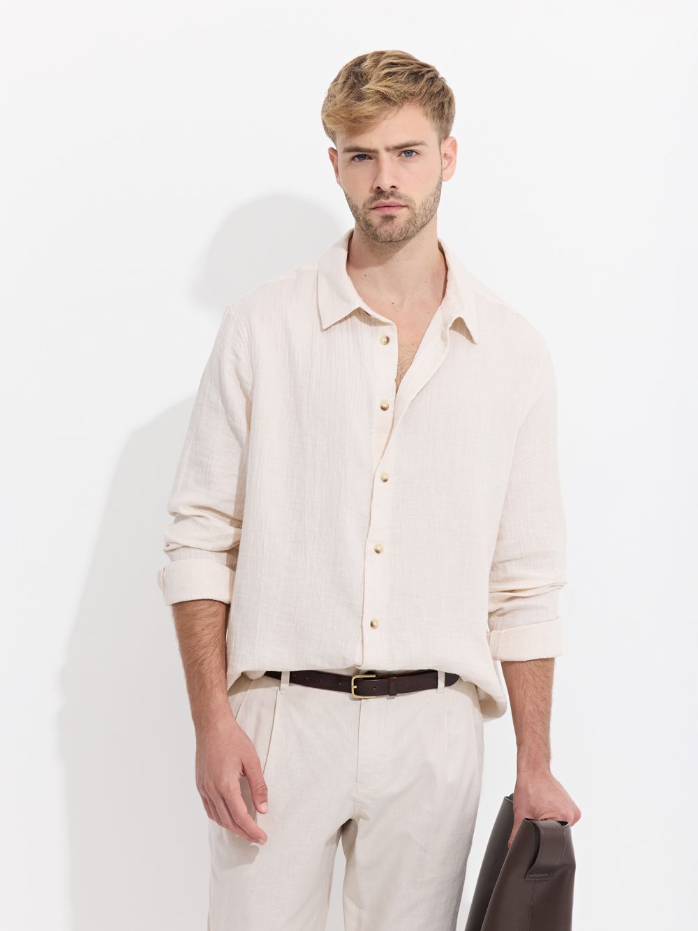 חולצה מכופתרת עם אפקט מקומט