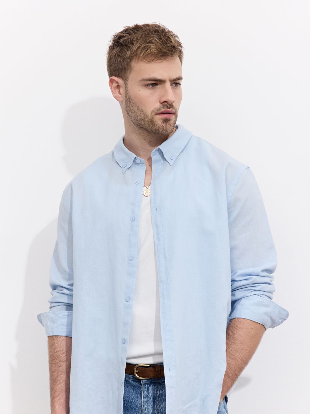 חולצה מכופתרת שטופה  מתערובת פשתן