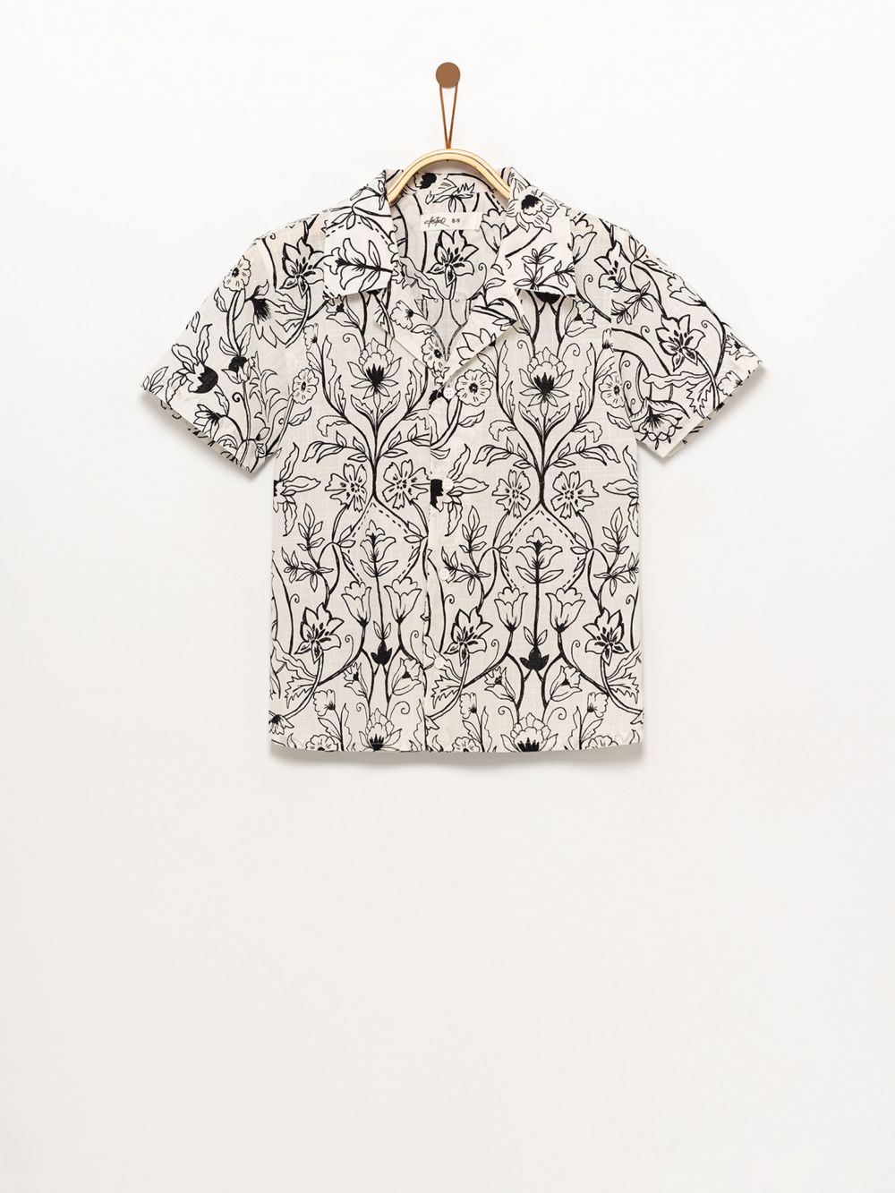 חולצה מודפסת