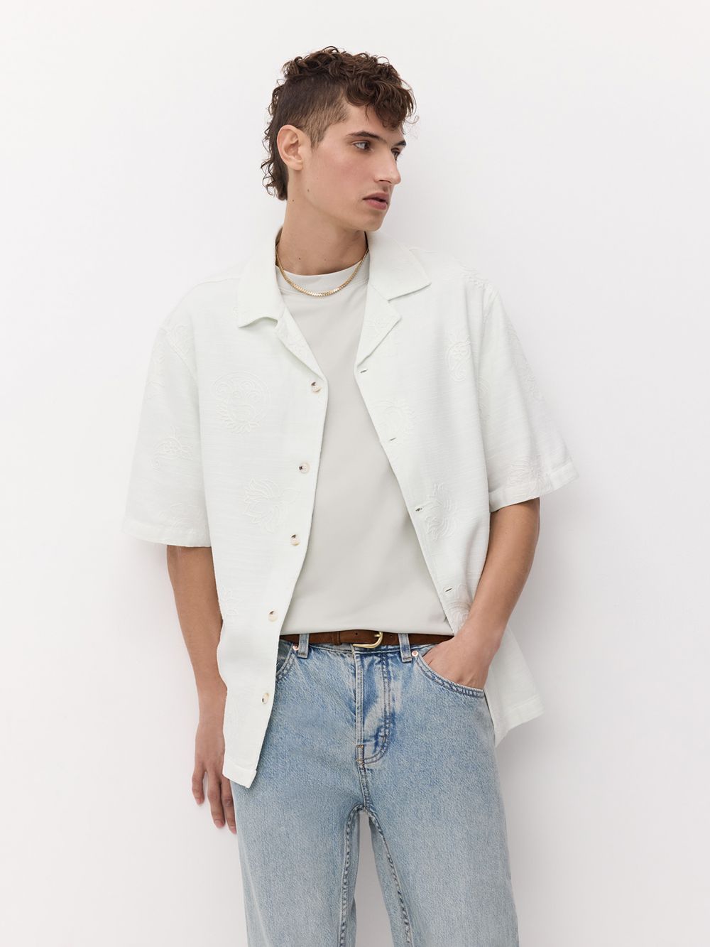 חולצת ריזורט עם ריקמה