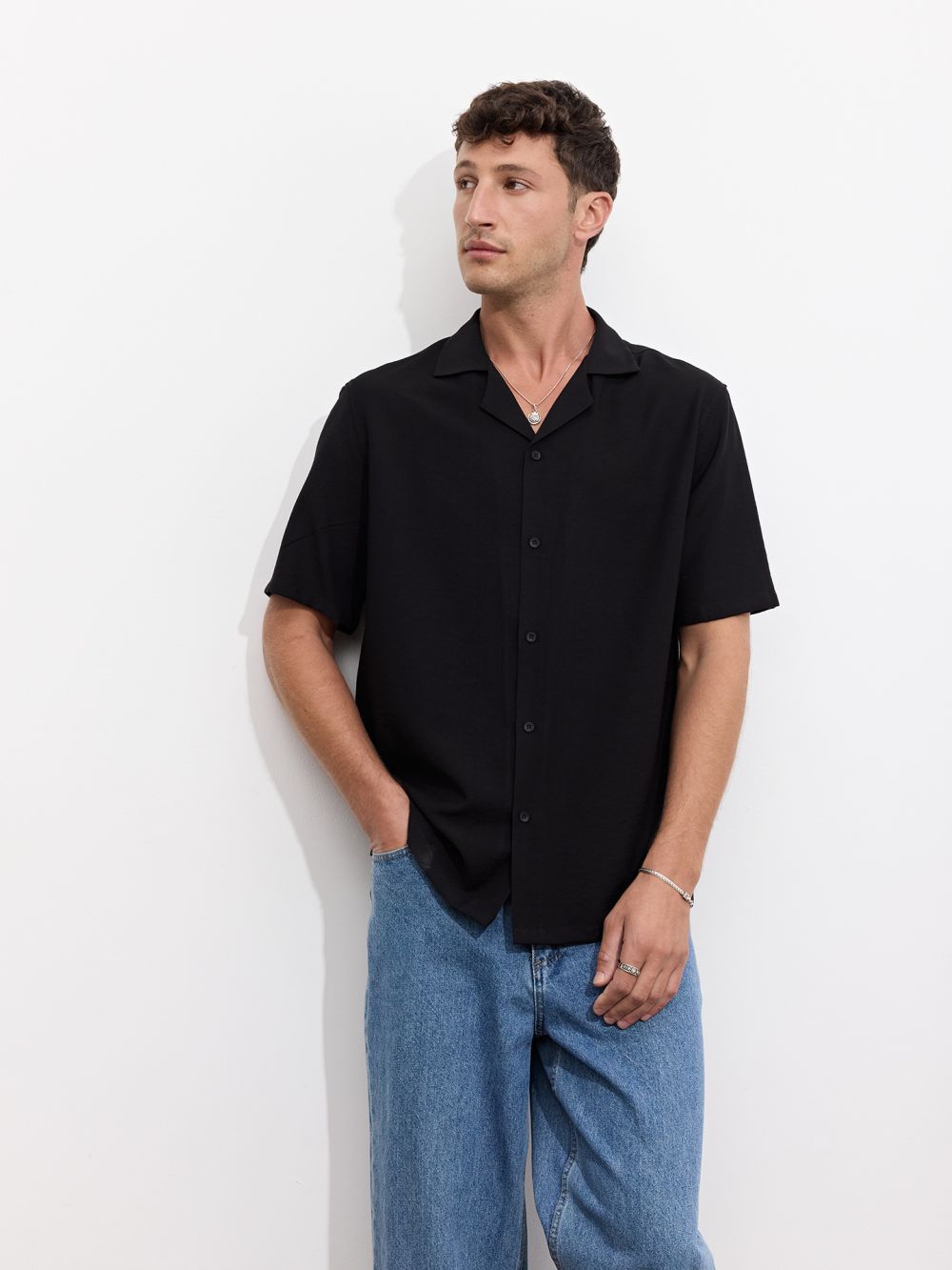 חולצת ריזורט עם טקסטורה