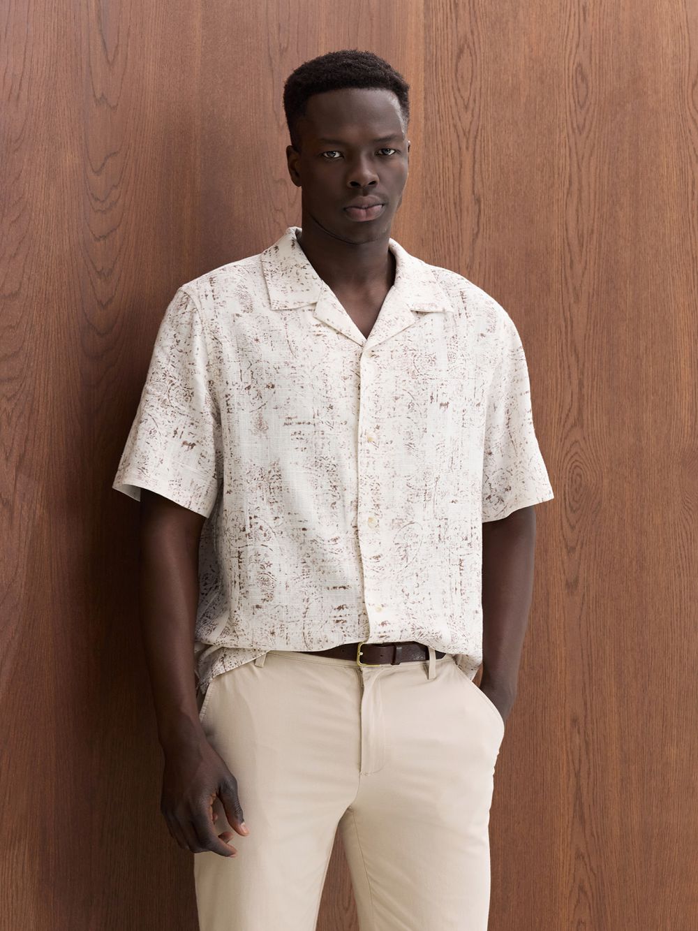 חולצת ריזורט עם דפוס