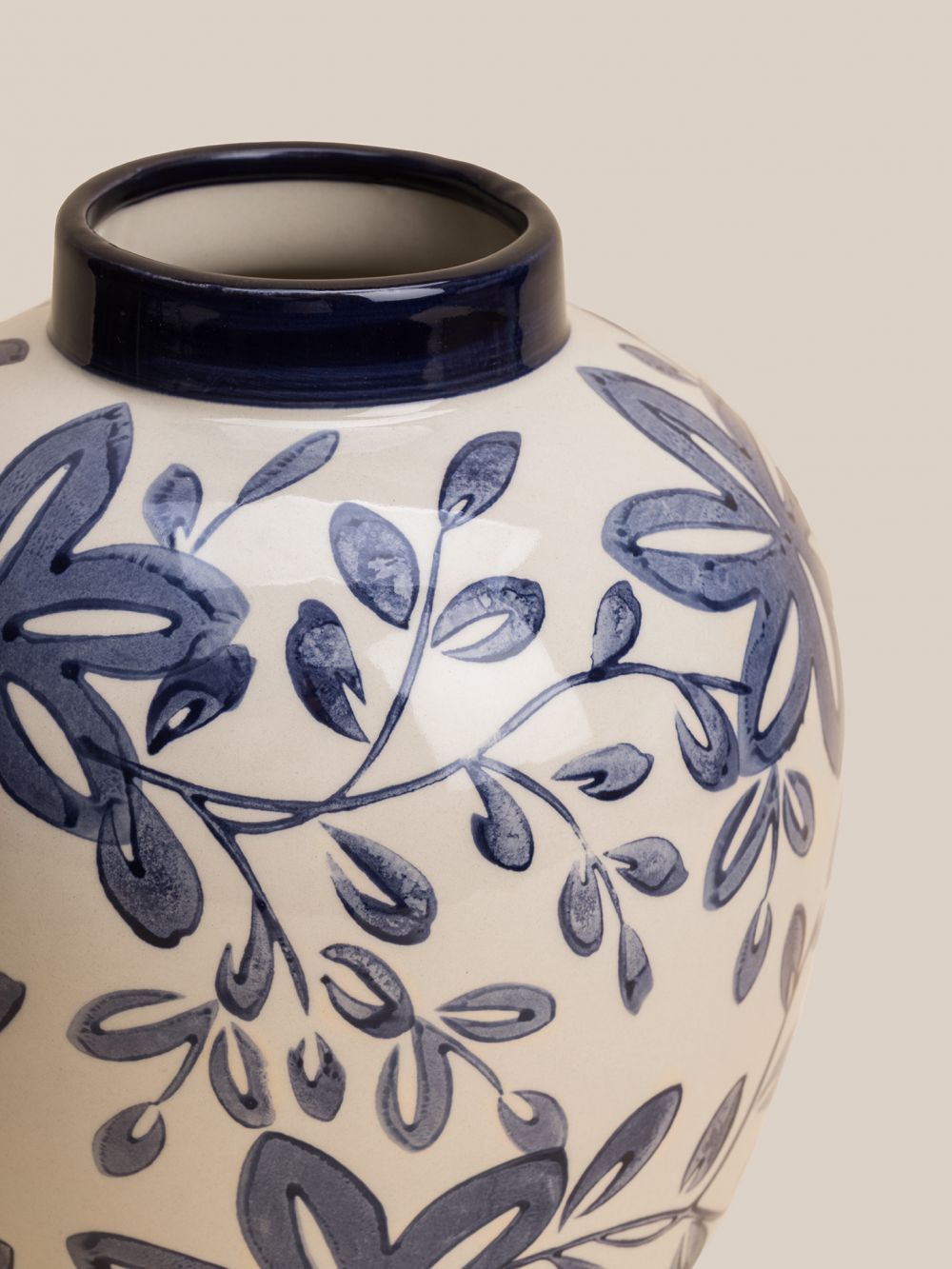 אגרטל פרחים כחולים 20X26CM