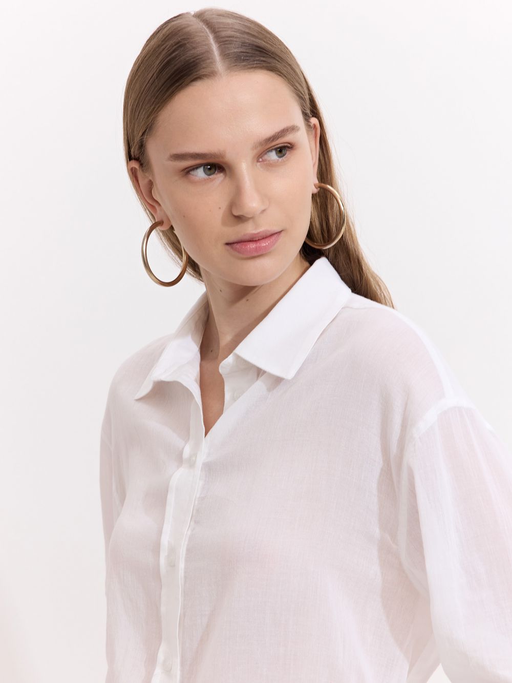 חולצה מכופתרת