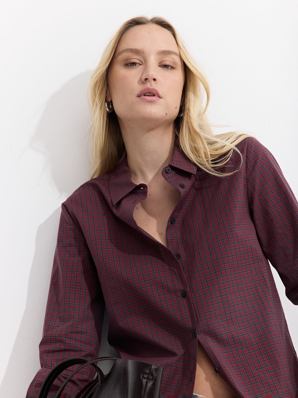 חולצת משבצות מכופתרת