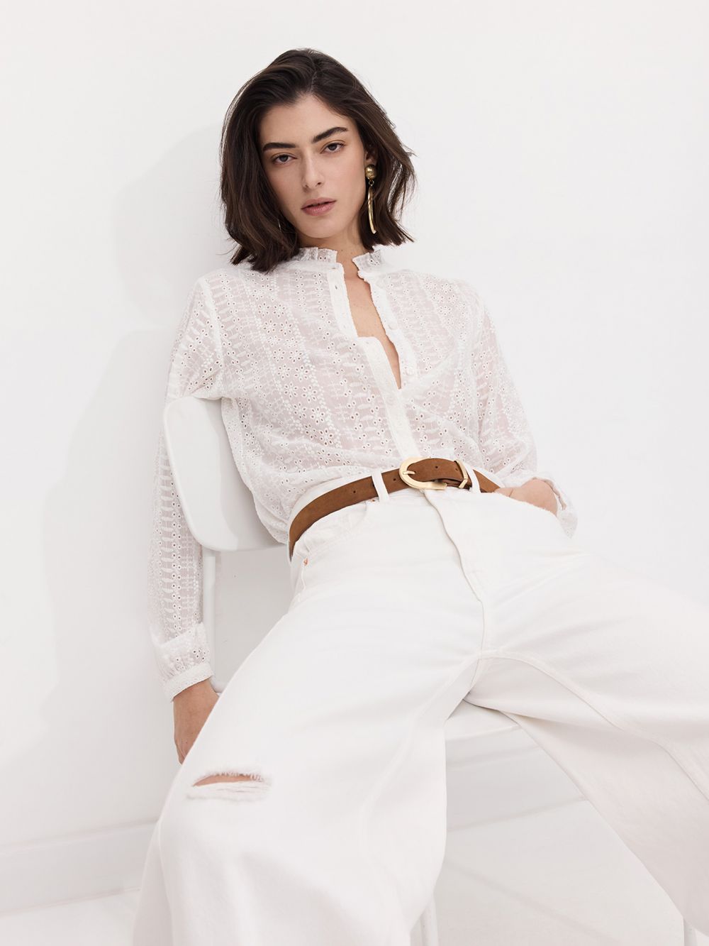 חולצת אריג מכופתרת בד רקום