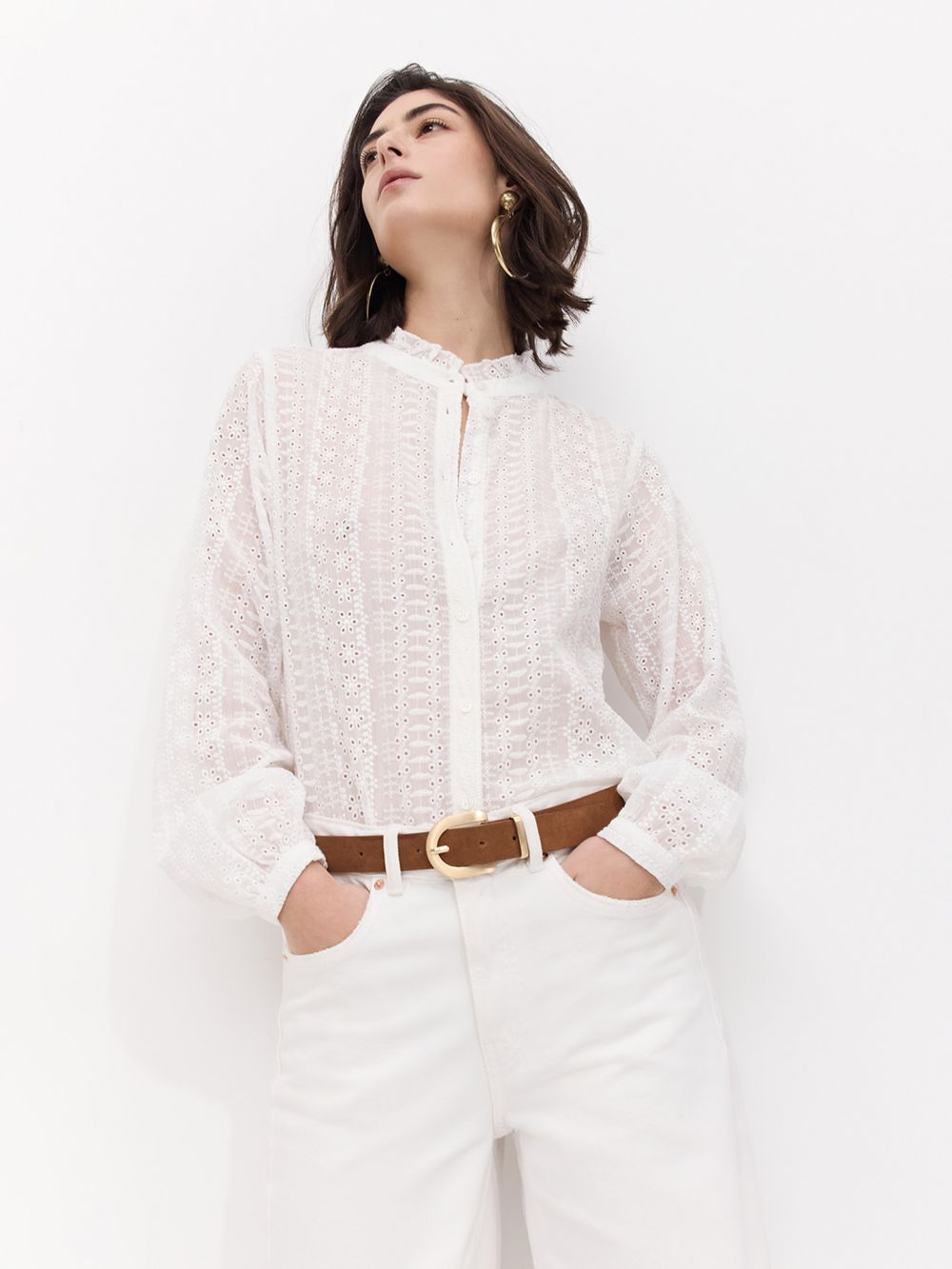 חולצת אריג מכופתרת בד רקום