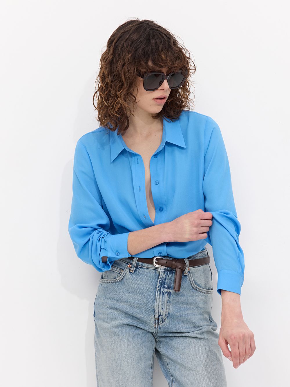 חולצה מכופתרת