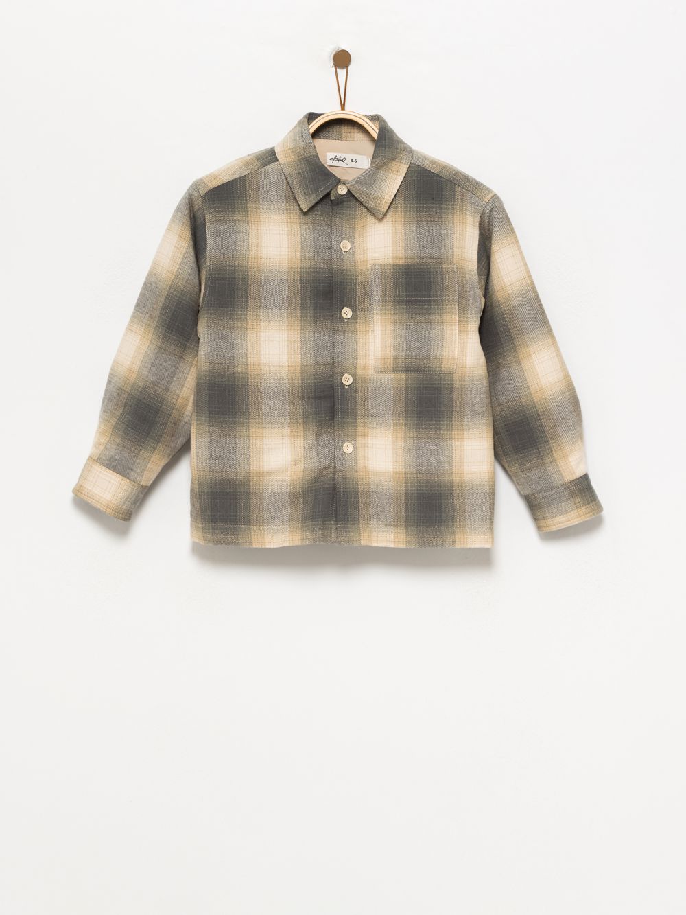 מכופתרת חמה