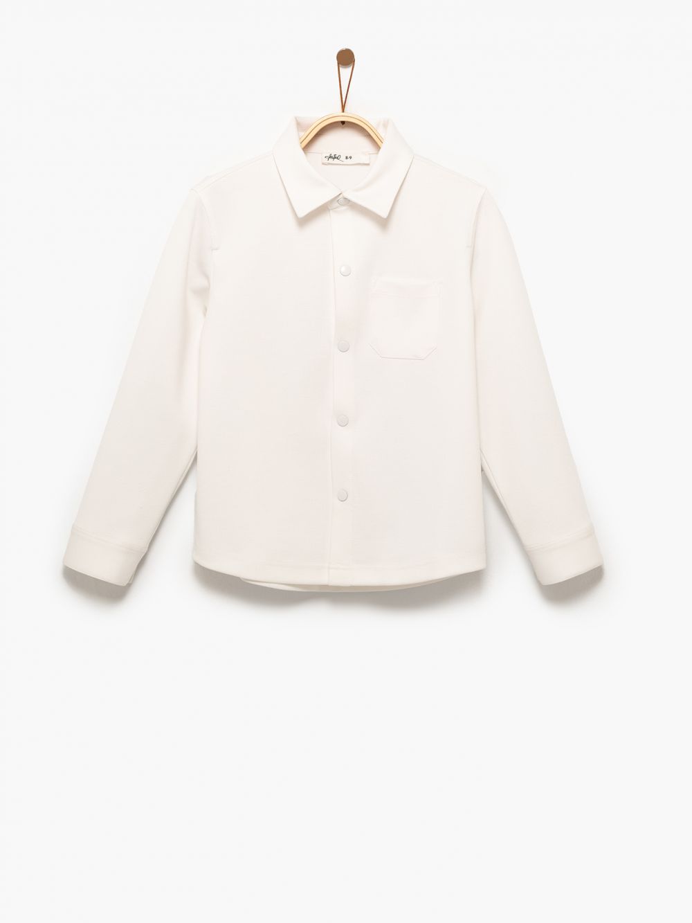 חולצה מכופתרת