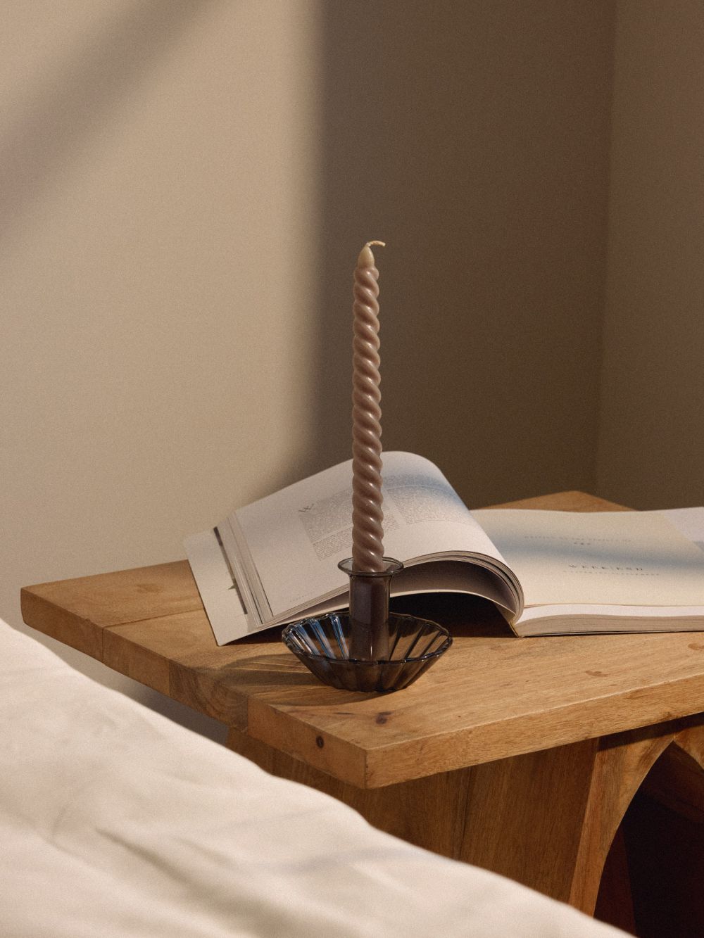 פמוט זכוכית אור 10.3X7.3CM