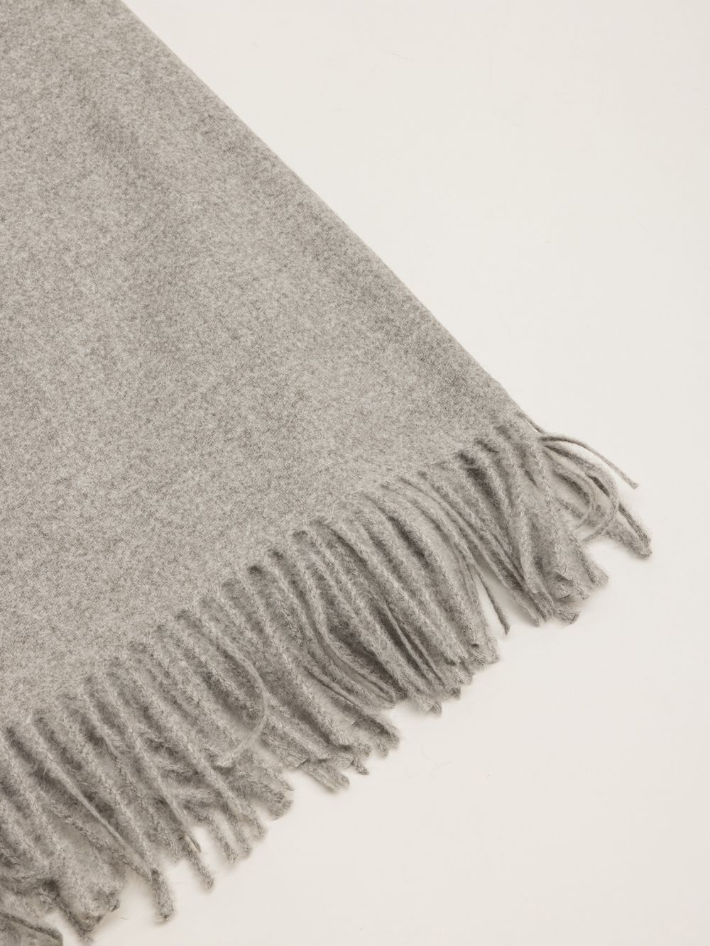 צעיף עם פרנזים